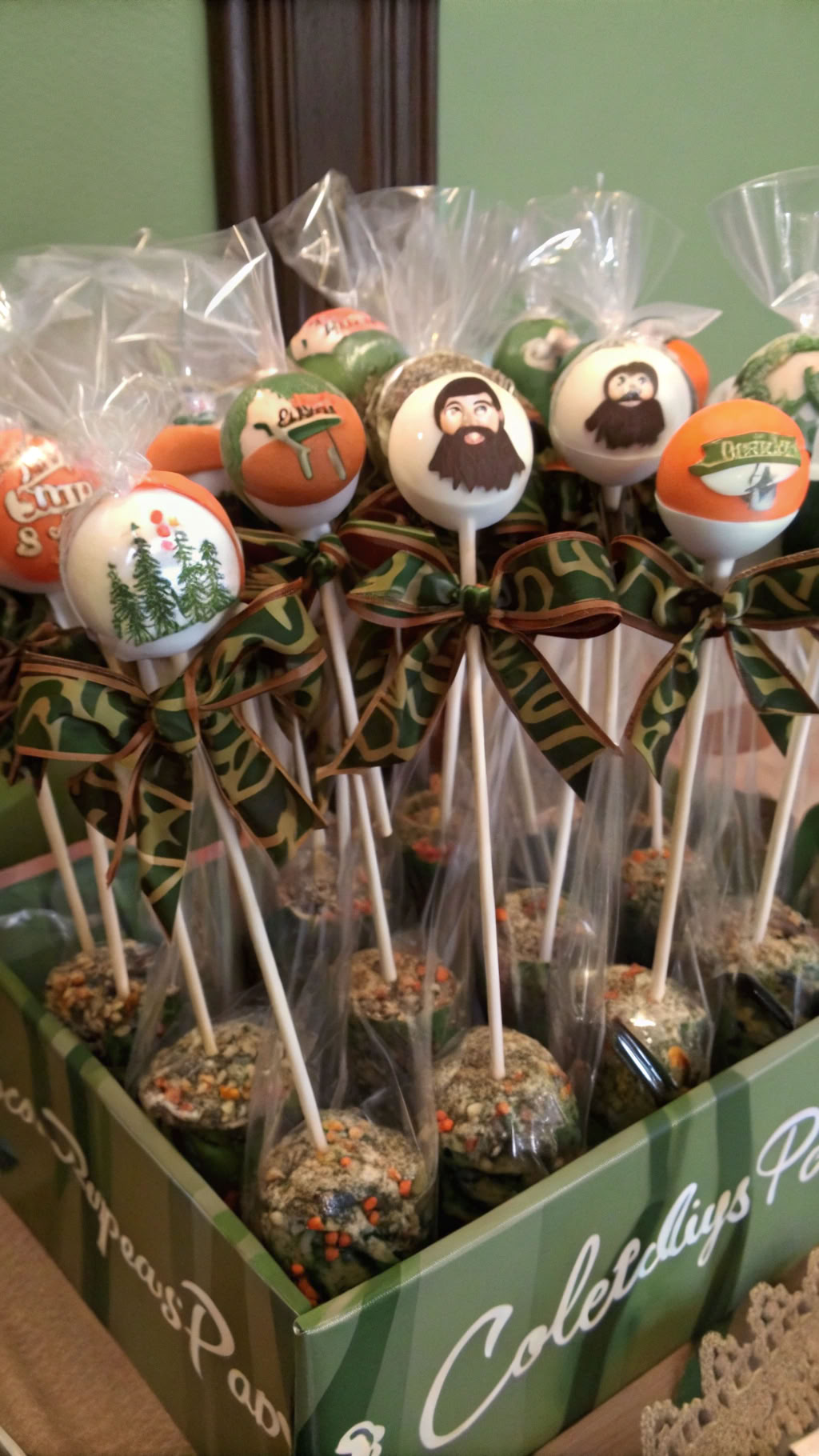 029 Duck Dynasty Cake Pops Birthday Goodie Bag Ideas for Kids with Custom Tags - Themed Ideas