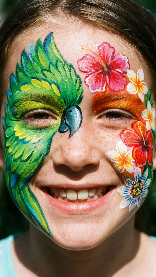 055 Tropical Luau Face Paint Ideas Featuring Parrots and Flowers - Themed Ideas